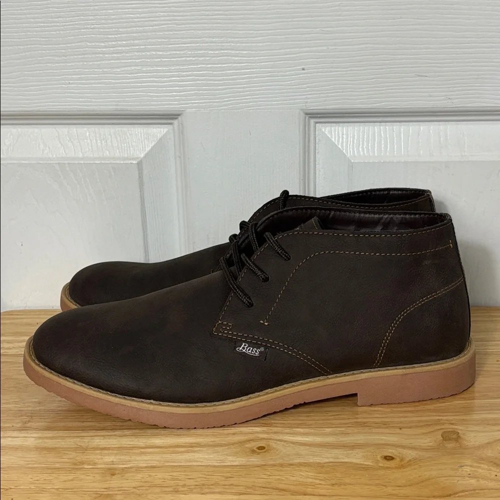 New G.H. Bass brown chukka boot lace up size 13 ankle boot